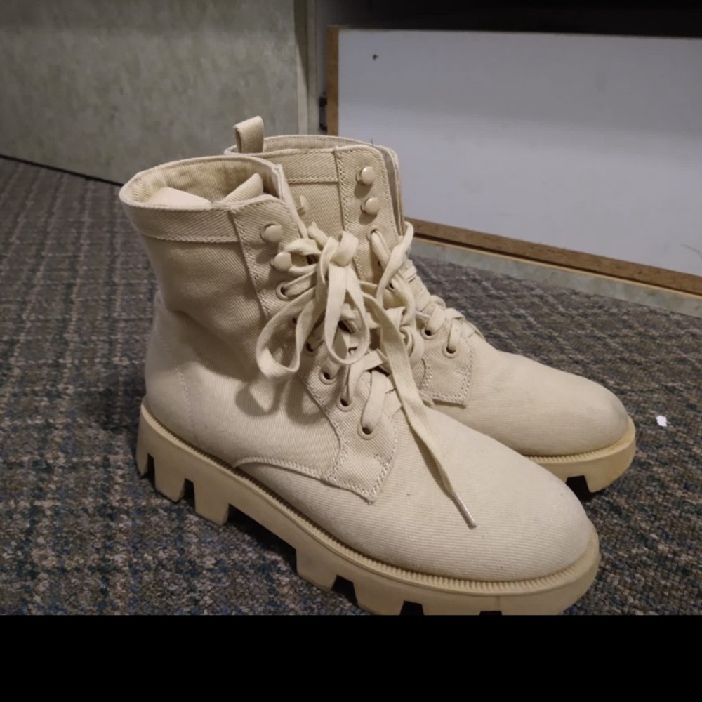 cream combat Lace up boots comfortable classy